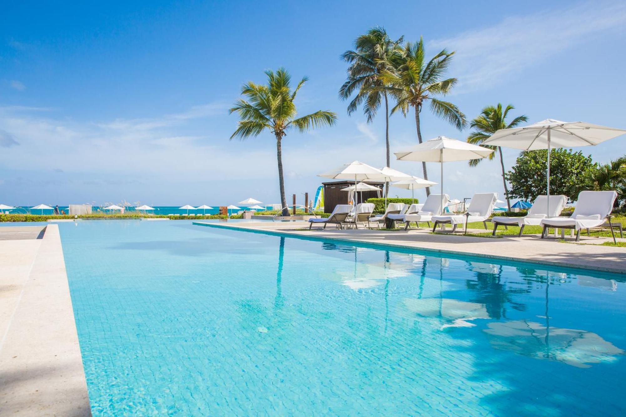 Grace Bay Club Hotel Exterior photo