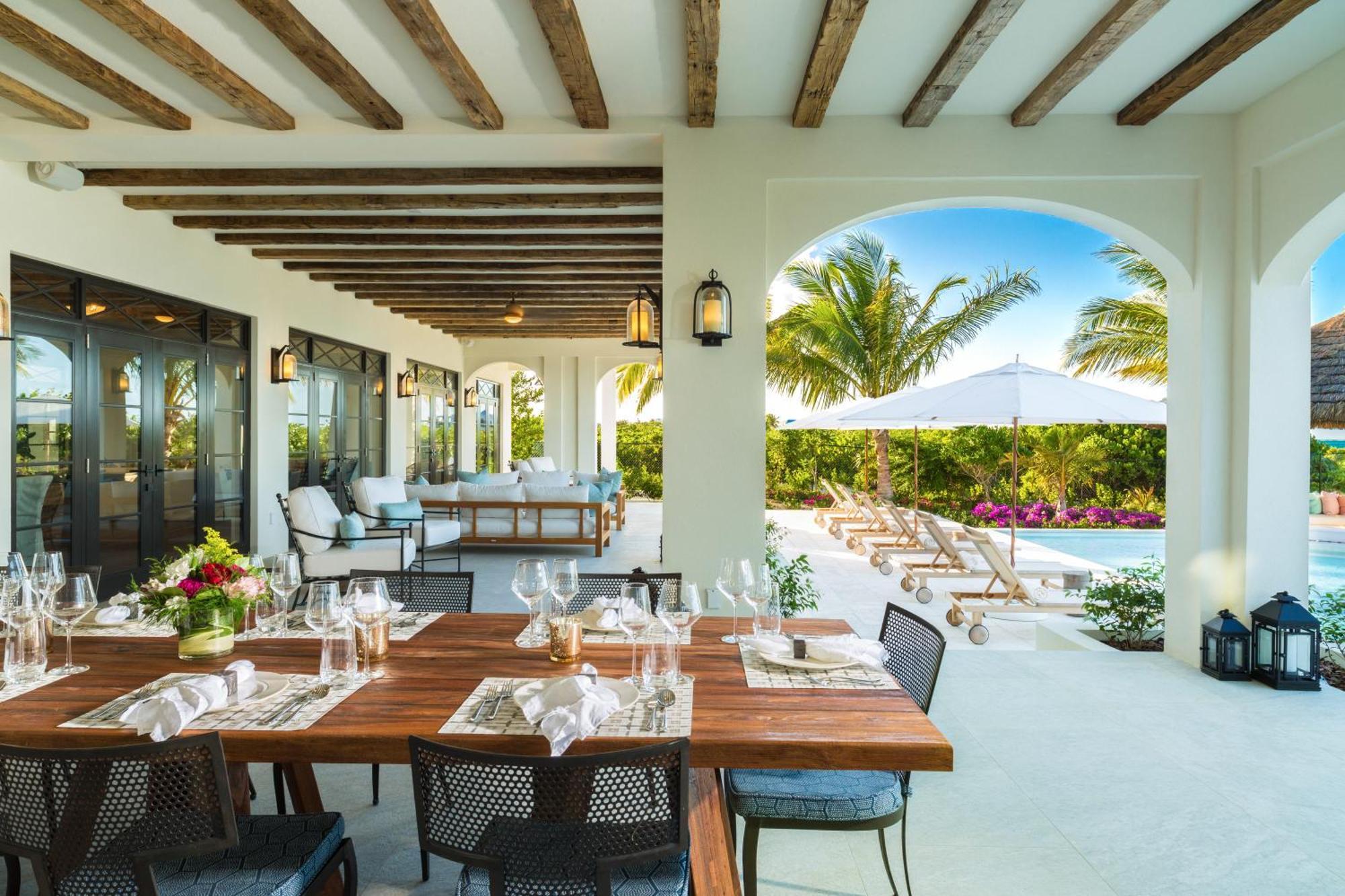 Grace Bay Club Hotel Exterior photo